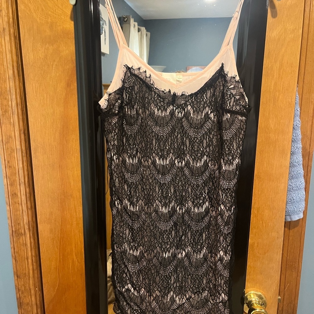Chic Black Lace Overlay slip
